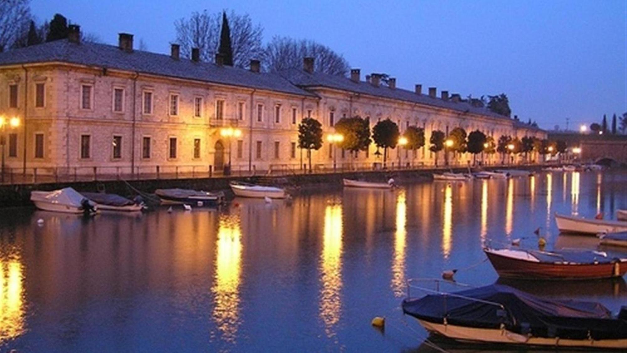 Cappuccini Appartments Peschiera del Garda Exteriör bild
