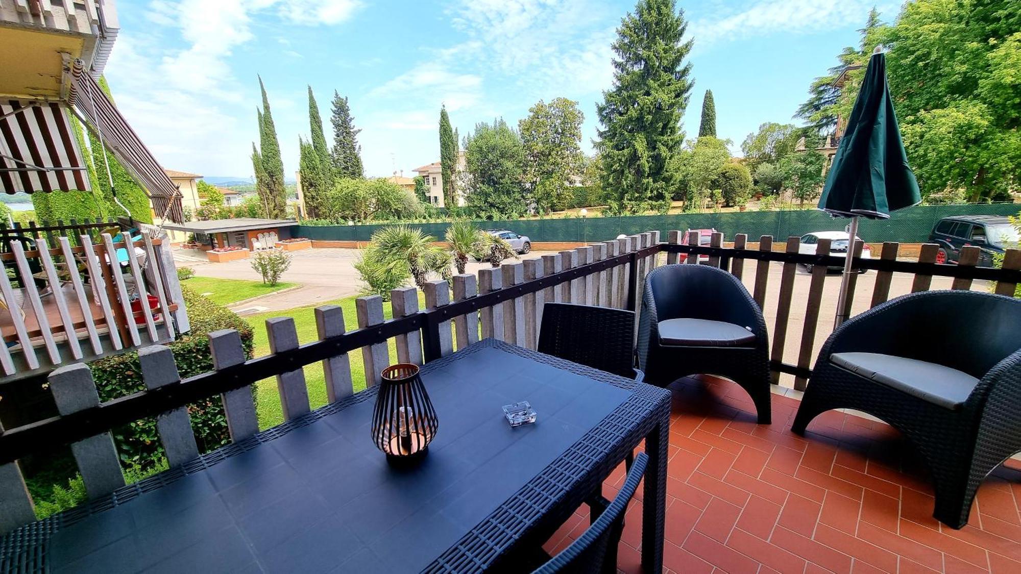 Cappuccini Appartments Peschiera del Garda Exteriör bild